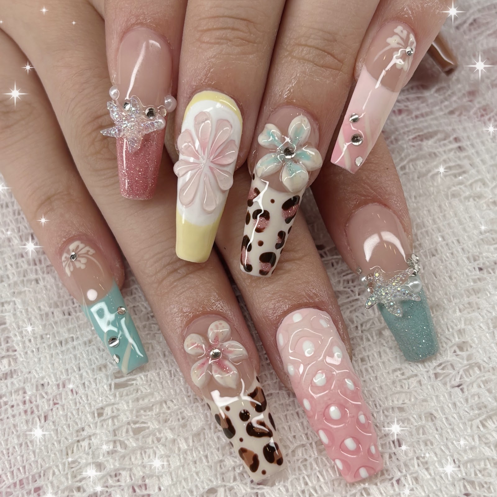 Sugar Heart Nails logo